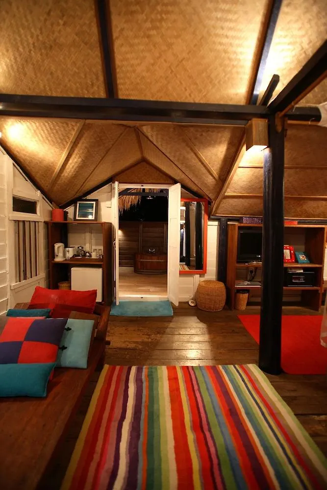 Bon Ton Antique Wooden Villas Pantai Cenang