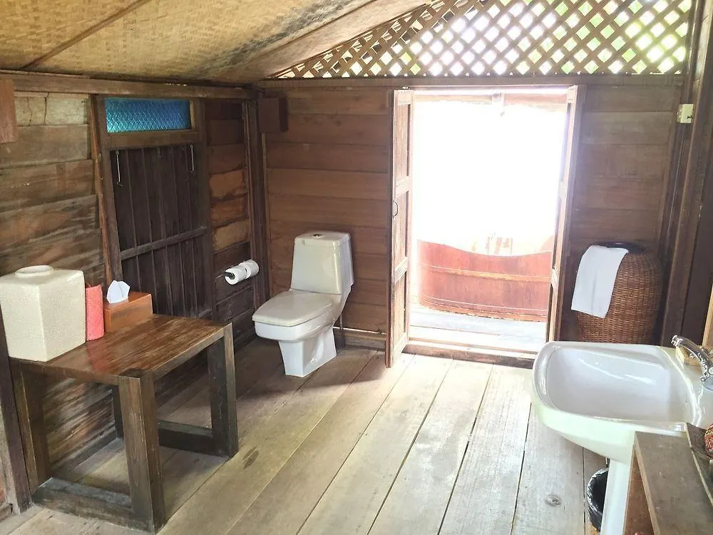 Bon Ton Antique Wooden Villas Pantai Cenang