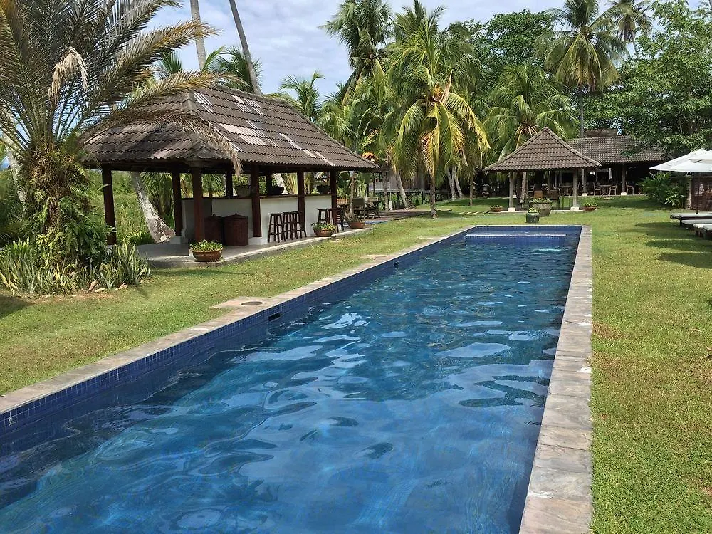 Bon Ton Antique Wooden Villas Pantai Cenang
