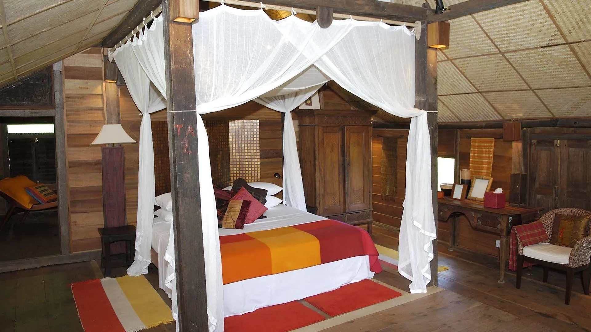 Bon Ton Antique Wooden Villas Pantai Cenang  0*, Pantai Cenang (Langkawi) Malesia