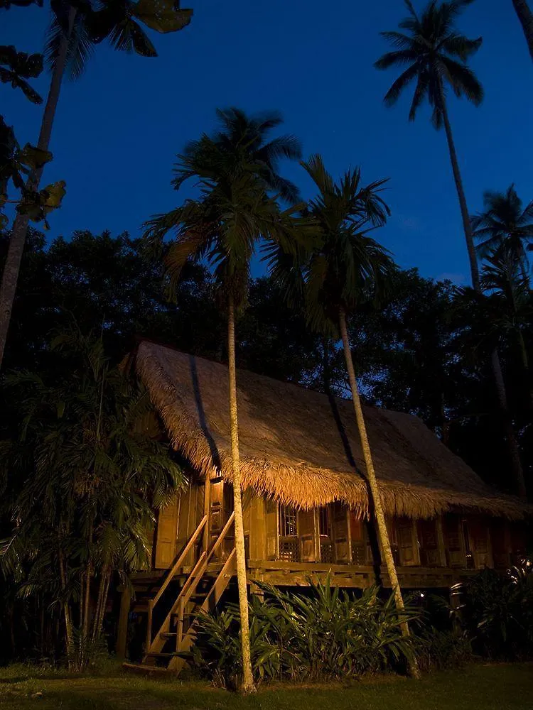 Bon Ton Antique Wooden Villas Pantai Cenang  Malaysia